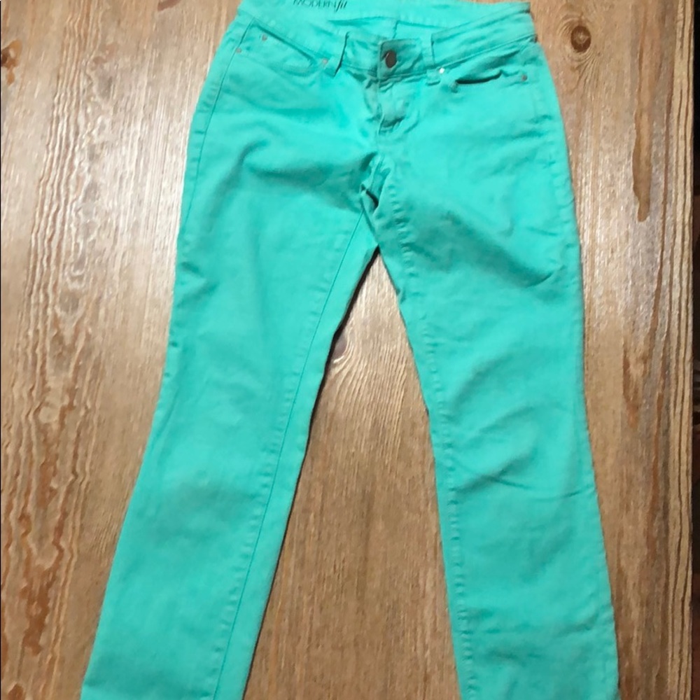 Women’s teal cropped pants